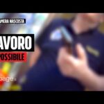 Scandalo! Una Donna Nuda sconvolge la Stazione di Napoli
