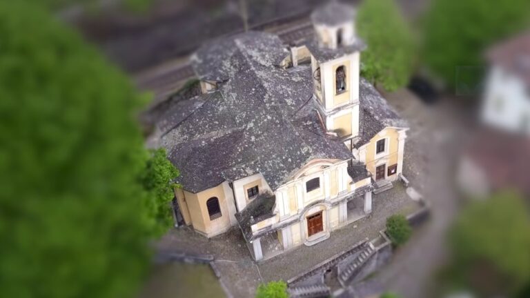 Scopri il suggestivo percorso tra Orta San Giulio e Corconio: un viaggio incantevole fra arte e natura!