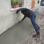 Casa bifamiliare: progetti su due piani per una soluzione di spazio ed eleganza